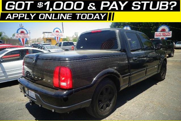 Lincoln Blackwood 2002 photo 1