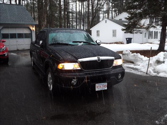 Lincoln Blackwood 2002 photo 3