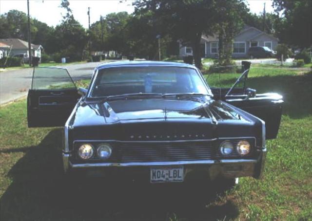 Lincoln Continental 1966 photo 0