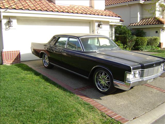 Lincoln Continental 1968 photo 1