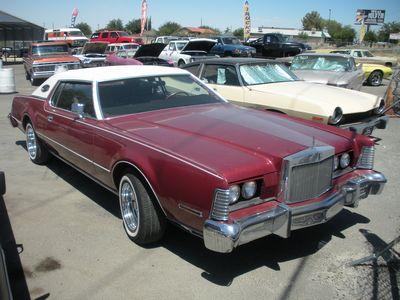Lincoln Continental 1974 photo 1