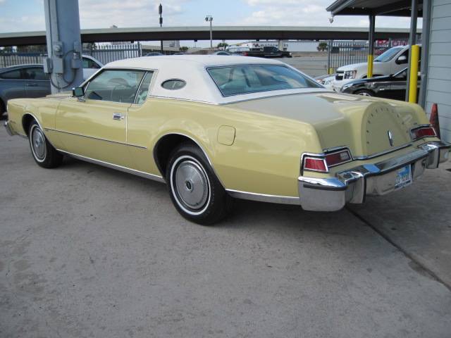 Lincoln Continental 1974 photo 2