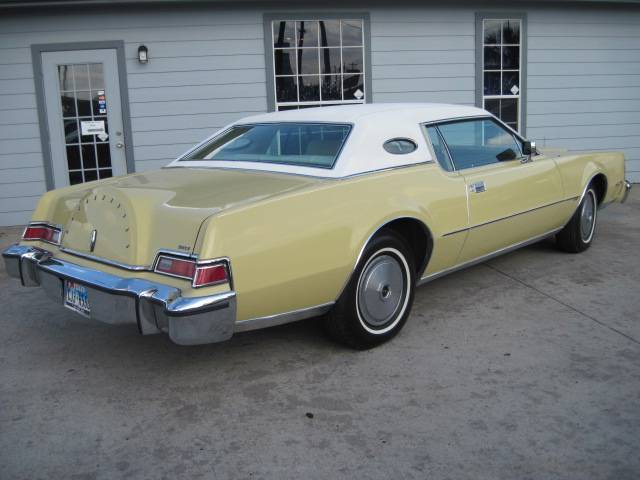 Lincoln Continental 1974 photo 1