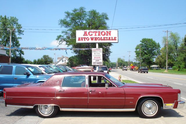 Lincoln Continental 1976 photo 3