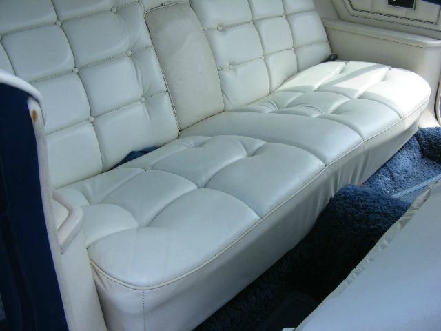 Lincoln Continental 1976 photo 15