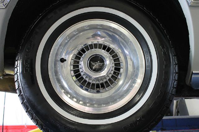 Lincoln Continental 1976 photo 20