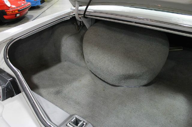 Lincoln Continental 1976 photo 40