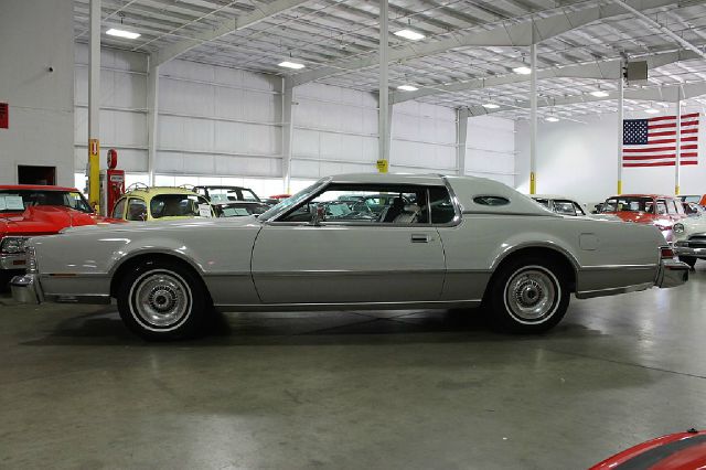 Lincoln Continental 1976 photo 70