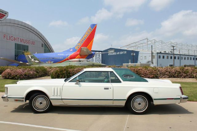 Lincoln Continental Hatchback 4D Coupe