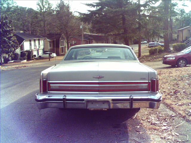 Lincoln Continental 1977 photo 3
