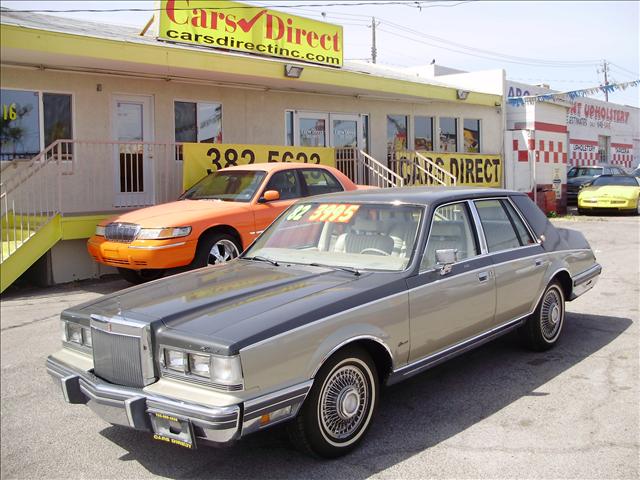 Lincoln Continental 1982 photo 3
