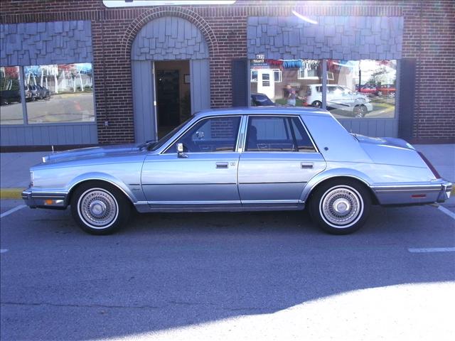 Lincoln Continental 1982 photo 4