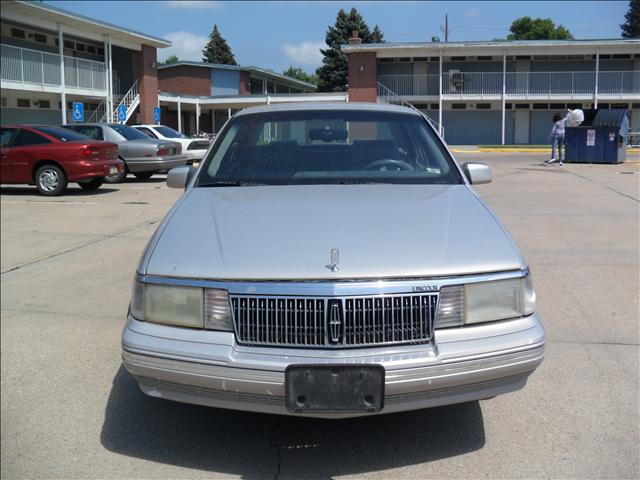 Lincoln Continental 1990 photo 1