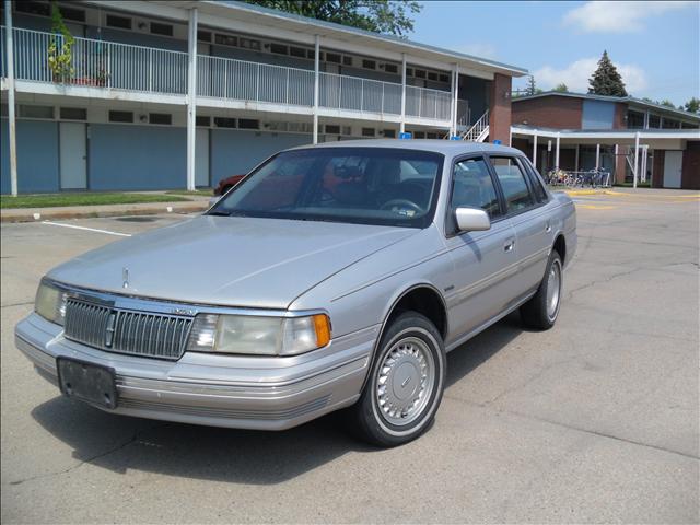 Lincoln Continental 1990 photo 3