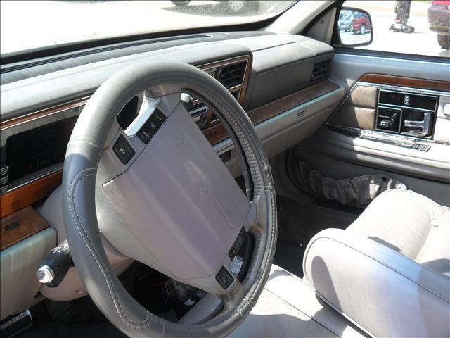 Lincoln Continental 1990 photo 5