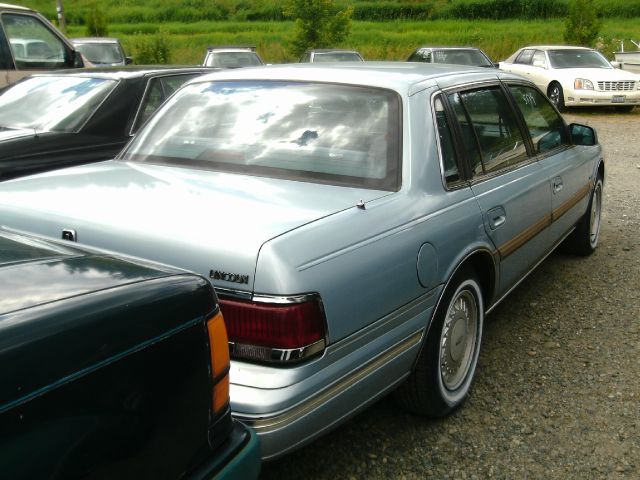 Lincoln Continental DOWN 4.9 WAC Sedan