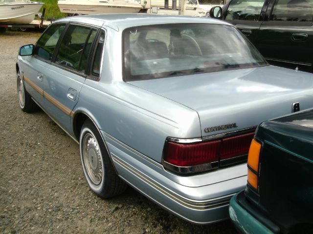 Lincoln Continental 1991 photo 1