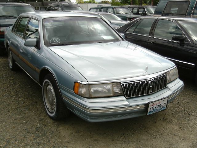 Lincoln Continental 1991 photo 4