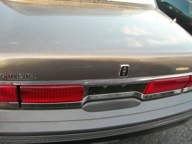 Lincoln Continental 1992 photo 4