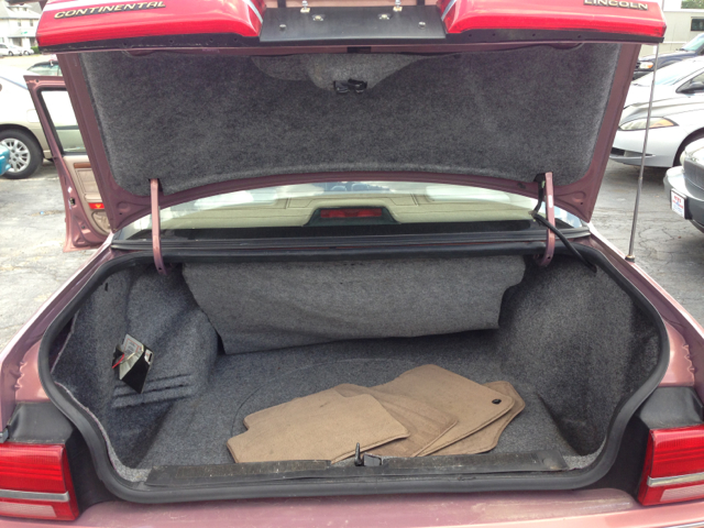 Lincoln Continental 1994 photo 4