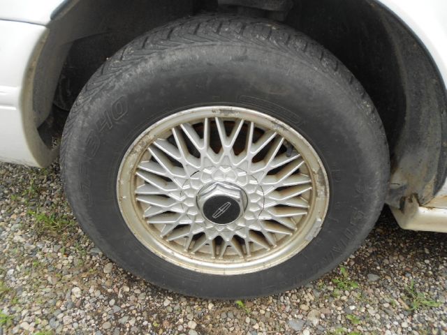 Lincoln Continental 1994 photo 3