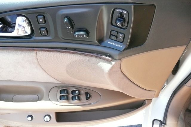 Lincoln Continental 1996 photo 7