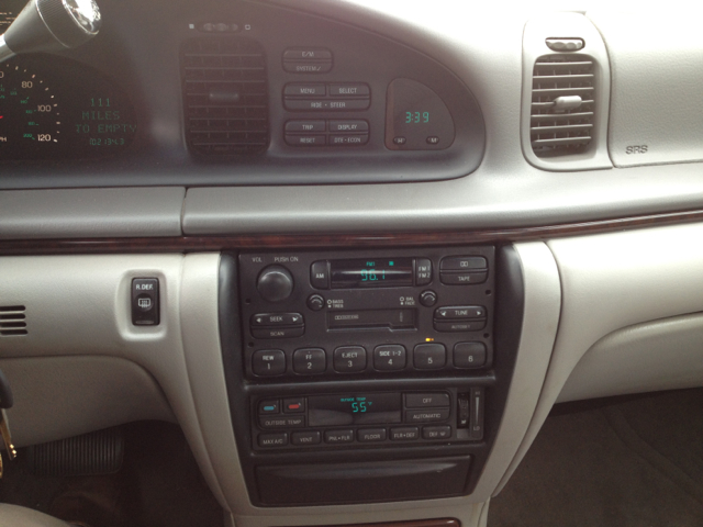 Lincoln Continental 1997 photo 12