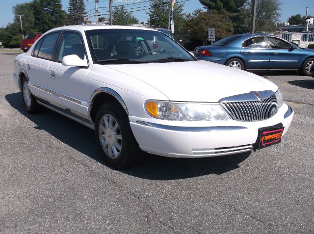 Lincoln Continental 2001 photo 2