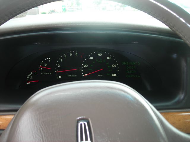 Lincoln Continental 2001 photo 1