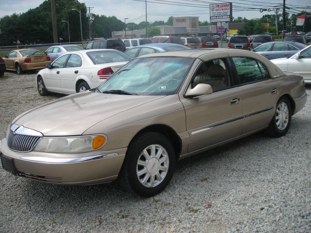 Lincoln Continental 2001 photo 2