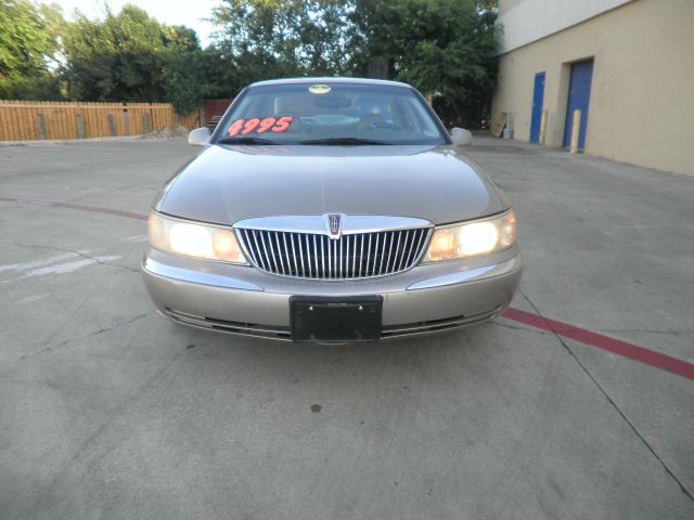 Lincoln Continental 2001 photo 2