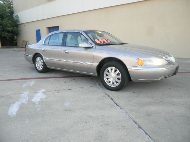 Lincoln Continental 2001 photo 4