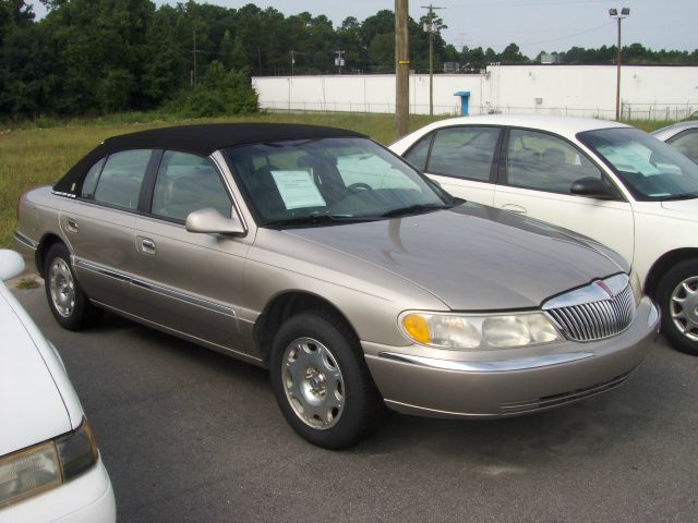 Lincoln Continental 2001 photo 1