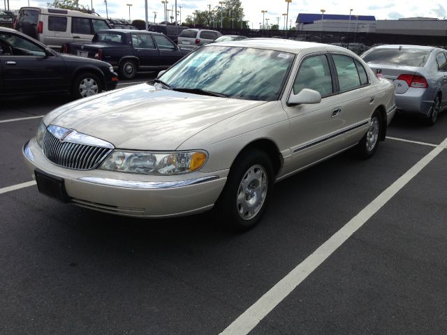 Lincoln Continental 2001 photo 0