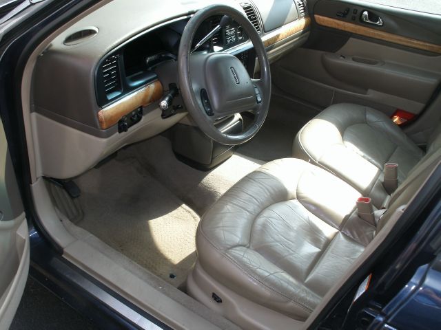 Lincoln Continental 2001 photo 3