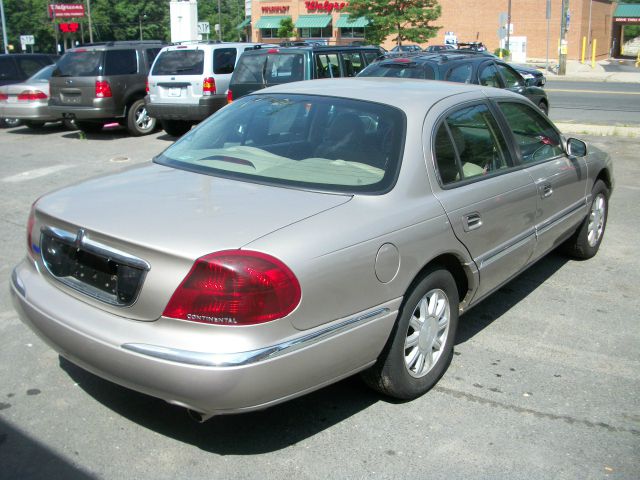 Lincoln Continental 2001 photo 3