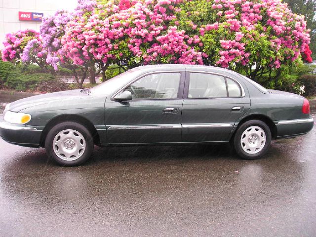 Lincoln Continental 2001 photo 2