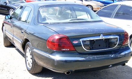Lincoln Continental Base Sedan