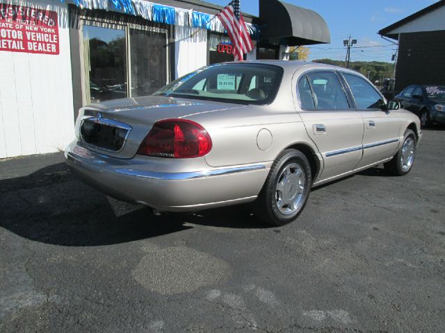 Lincoln Continental Club Cab Laramie SLT Sedan