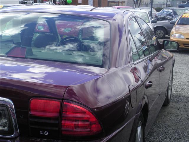 Lincoln LS 2000 photo 1