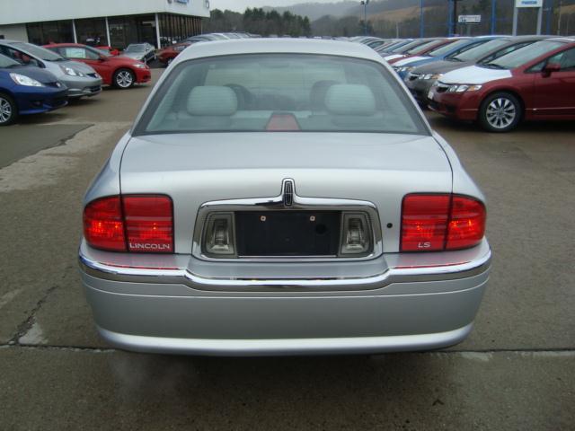 Lincoln LS 2000 photo 3