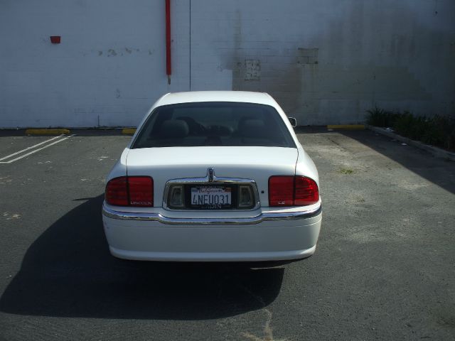 Lincoln LS SE-R Sedan