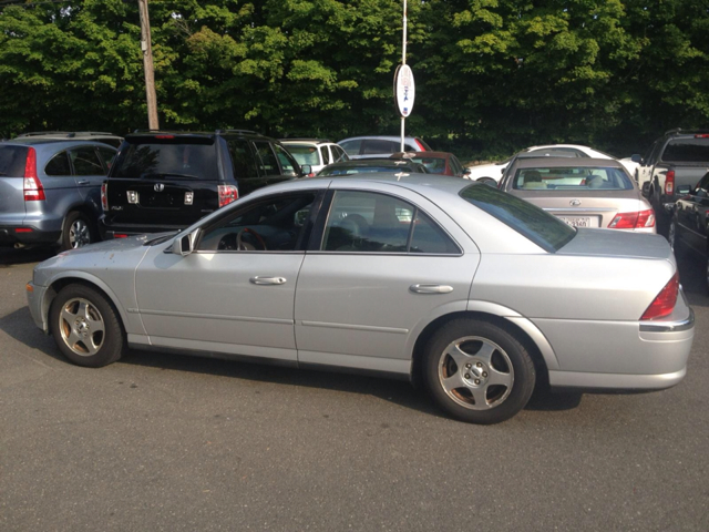Lincoln LS SE-R Sedan