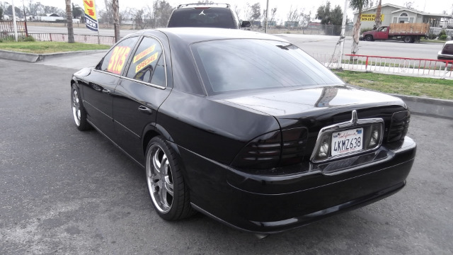 Lincoln LS SE-R Sedan