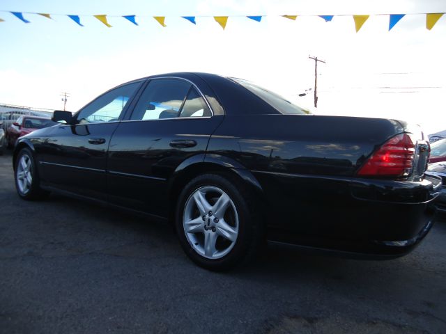 Lincoln LS SE-R Sedan