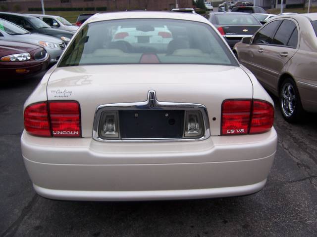Lincoln LS 2001 photo 4