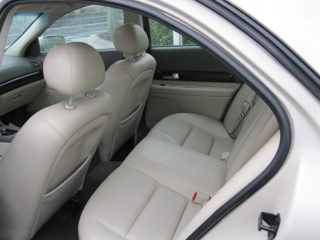 Lincoln LS 2001 photo 2