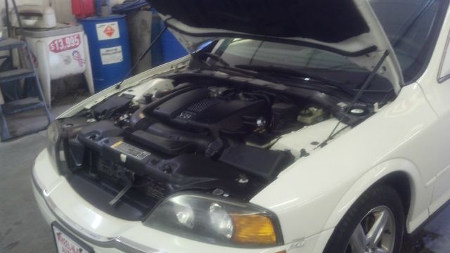 Lincoln LS 2002 photo 3