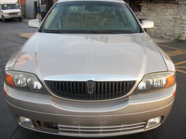 Lincoln LS SE-R Sedan