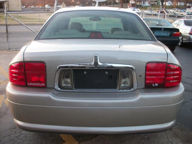 Lincoln LS 2002 photo 1